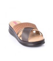 Oferta de Priceshoes Sandalias Confort Casual Mujeres 4724250MIEL por $71920 en Price Shoes