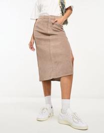 Oferta de ASOS DESIGN cord pencil skirt with split in mocha por $25,99 en ASOS