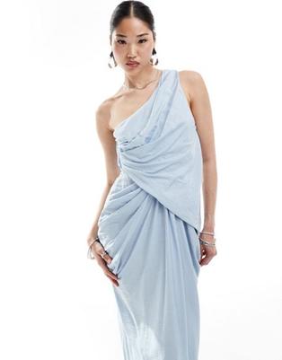 Oferta de ASOS DESIGN one shoulder draped maxi dress with full skirt in blue por $65 en ASOS