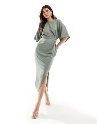 Oferta de ASOS DESIGN angel sleeve drape waist tab detail midi dress in sage green por $60,79 en ASOS