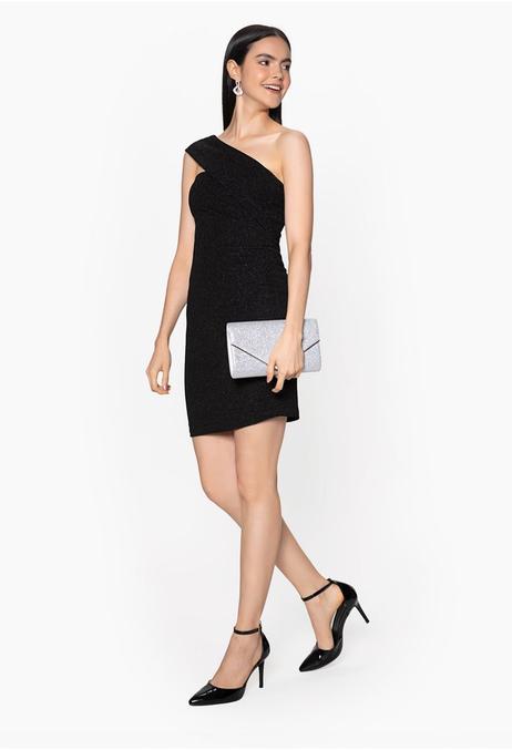 Oferta de Vestido corto para dama estilo asimetric por $94950 en ELA