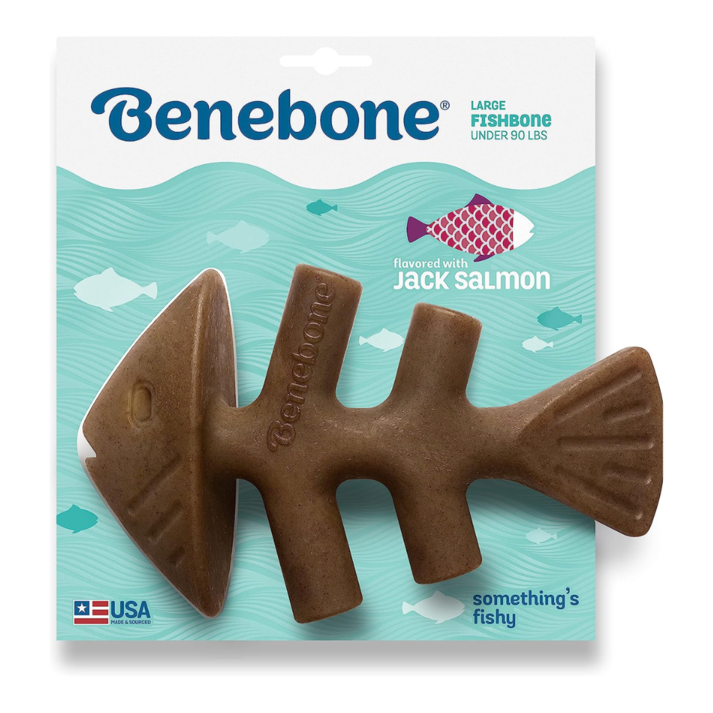 Oferta de Benebone Fish Bone Real Jack Salmon Flavor Dog Chew Toy por $11,99 en Kanu