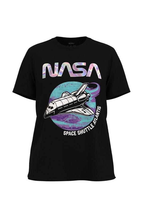 Oferta de Camiseta unicolor con estampado de NASA y manga corta por $25900 en Koaj