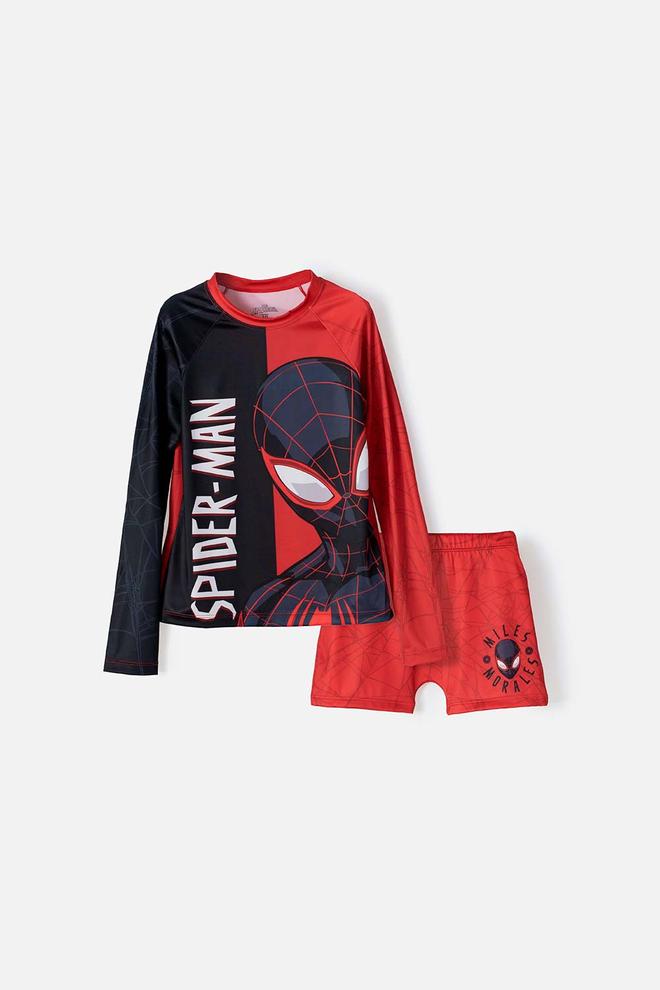 Oferta de Conjunto de baño Spiderman rojo y negro manga larga para niño por $114990 en MIC